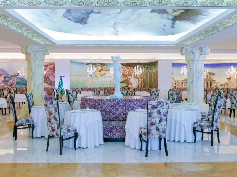 Majestic Mirage Club (Adults Only)