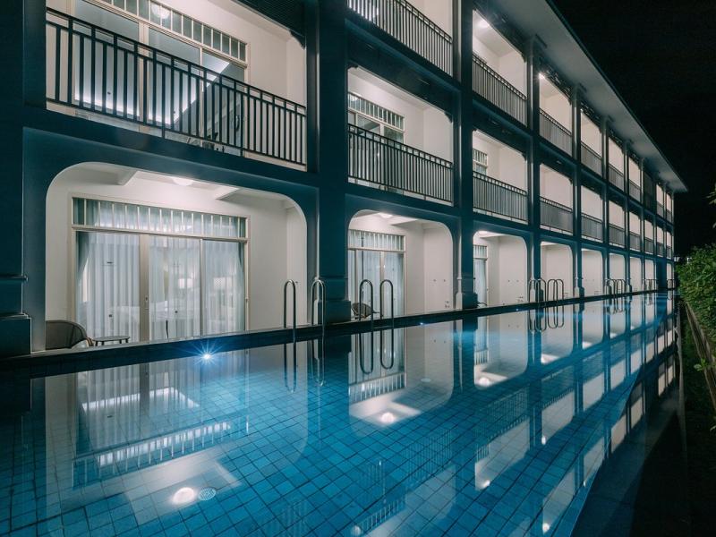 Marina Gallery Resort Kacha Kalim Bay