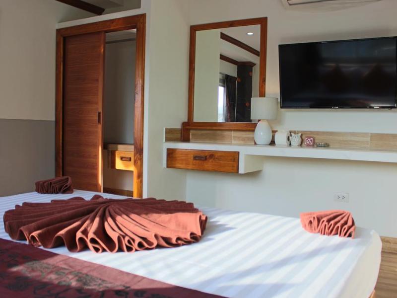 Song Pee Nong Guesthouse