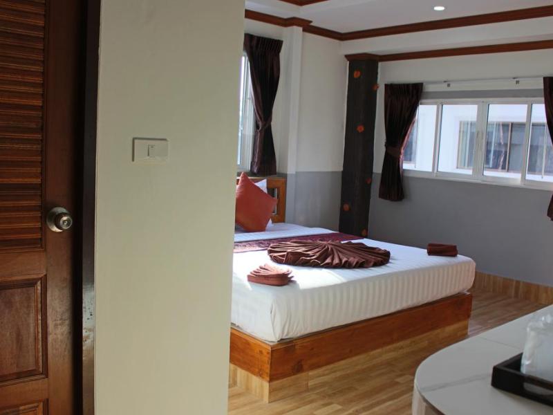 Song Pee Nong Guesthouse