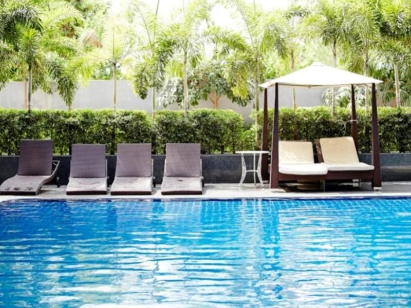 Ease Jomtien Hotel