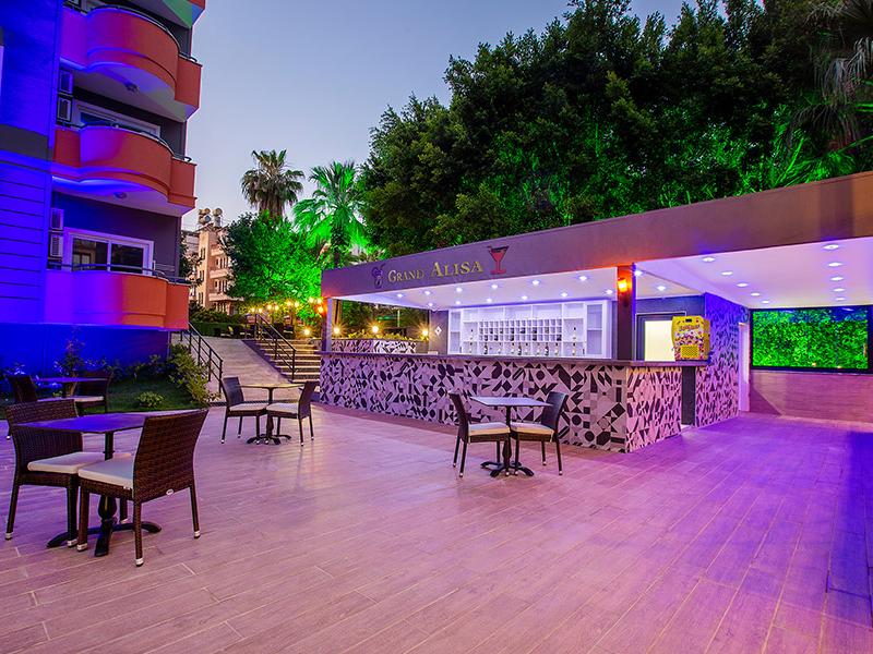 Grand Alisa Hotel