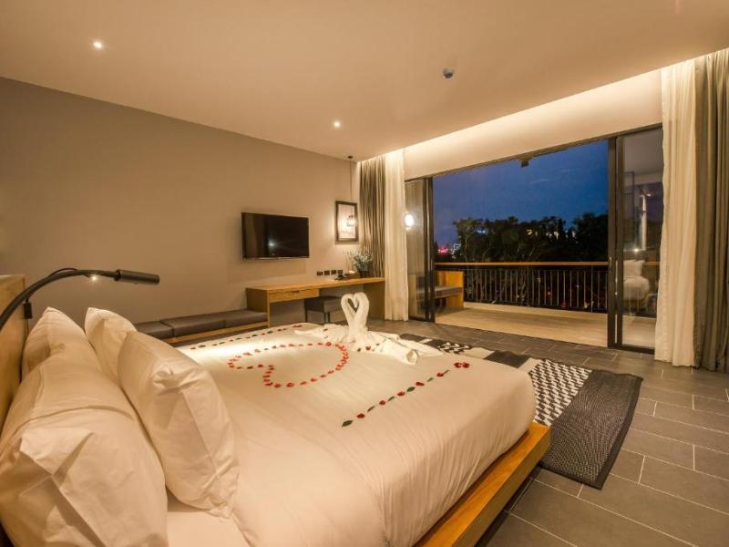 The Gallery Hotel Nai Harn