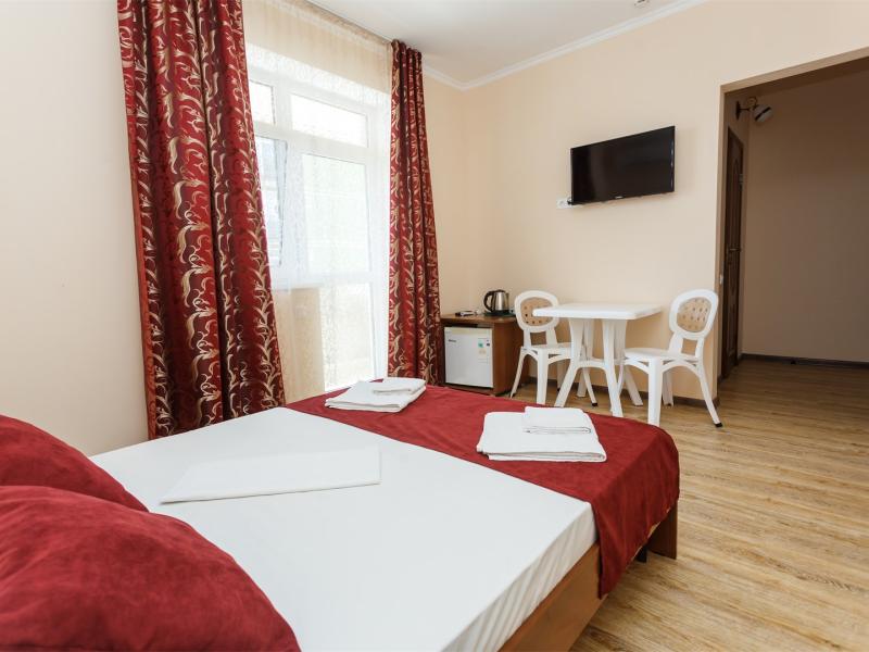 У Моря (Витязево)