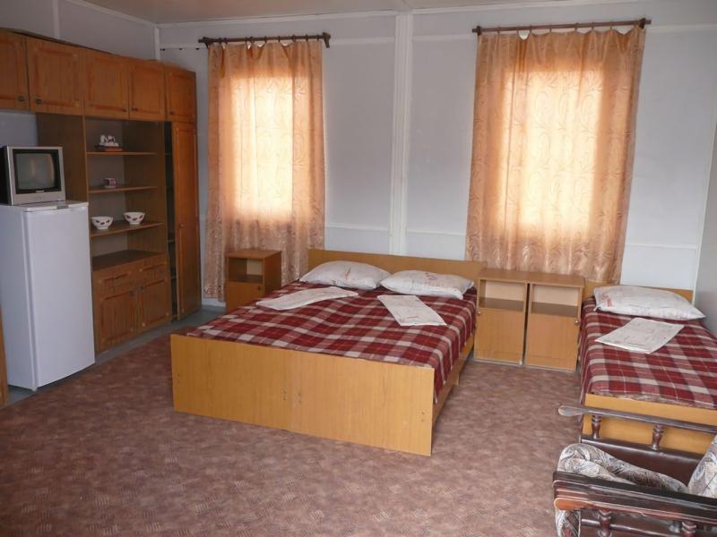 У Моря (Витязево)