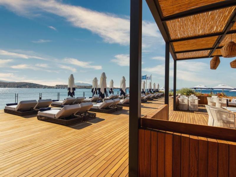 Kaya Palazzo Resort & Residences Le Chic