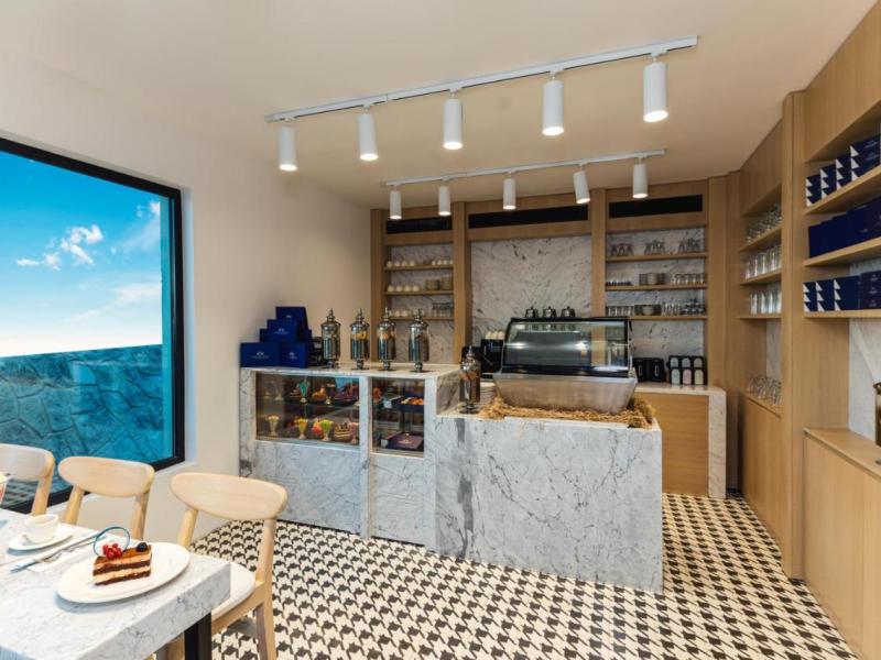 Kaya Palazzo Resort & Residences Le Chic