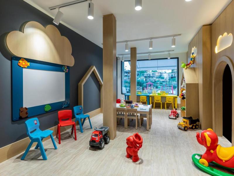 Kaya Palazzo Resort & Residences Le Chic