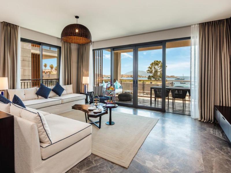 Kaya Palazzo Resort & Residences Le Chic