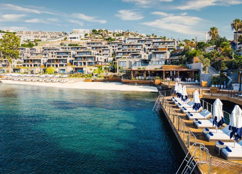 Kaya Palazzo Resort & Residences Le Chic