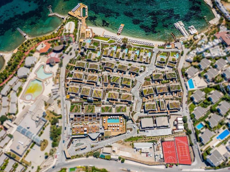 Kaya Palazzo Resort & Residences Le Chic