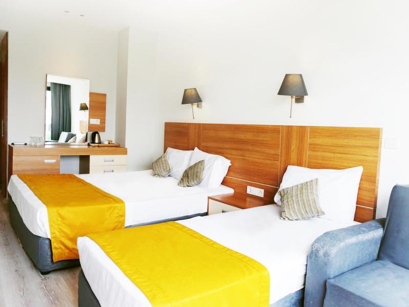 Ramona Hotel