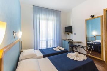 Отель Due Mari  Италия, Римини, фото 5