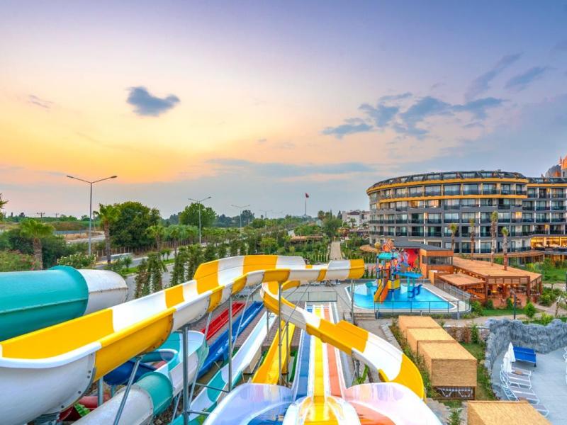 Arnor De Luxe Hotel & Spa