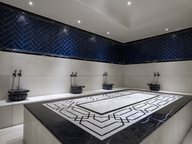 Rubi Platinum Sign Hotel