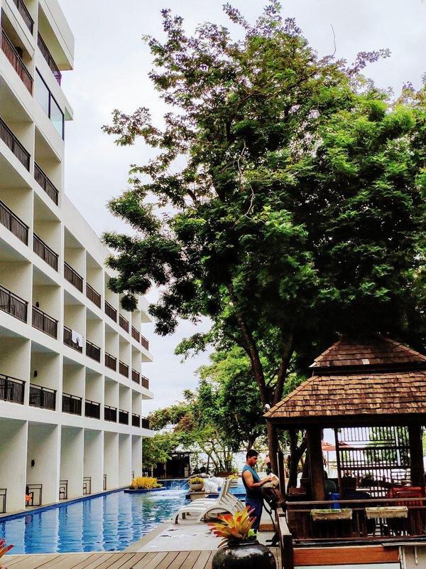 Cosy Beach Hotel Deluxe Wing