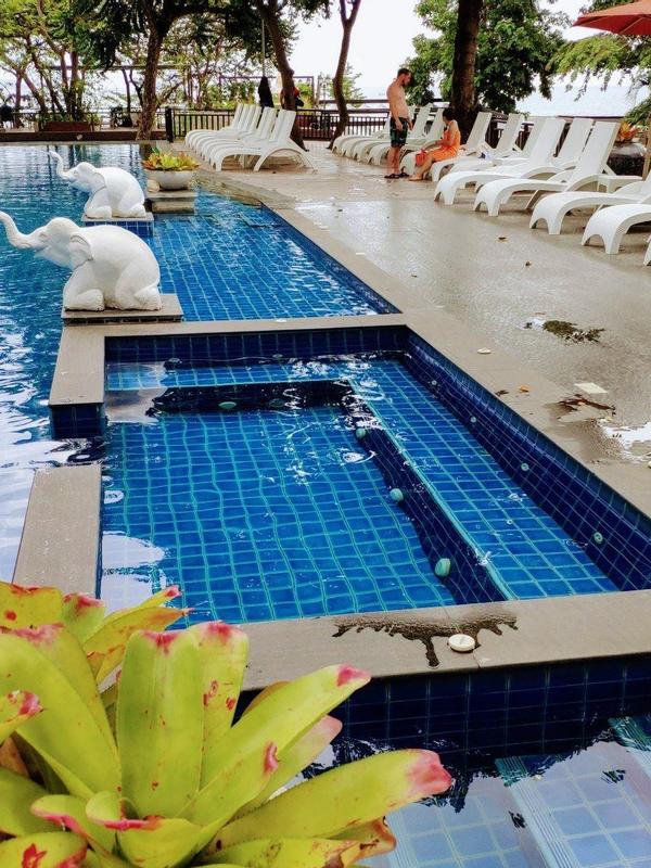 Cosy Beach Hotel Deluxe Wing