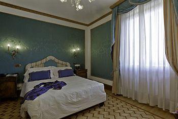 Отель Due Torri Hotel Италия, Верона, фото 30
