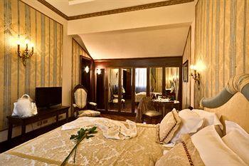 Отель Due Torri Hotel Италия, Верона, фото 32