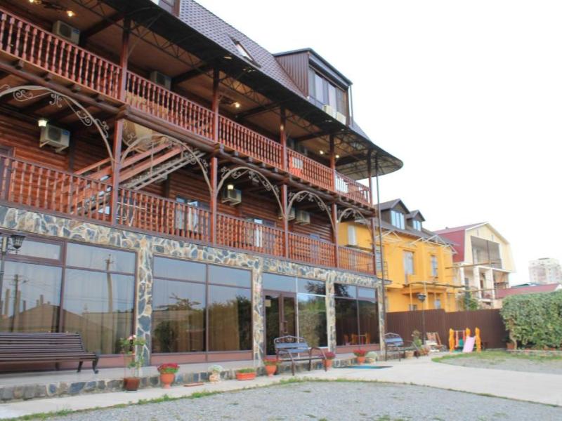 Абхазская усадьба