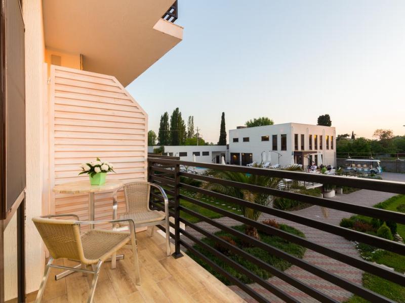 Oasis Club Resort