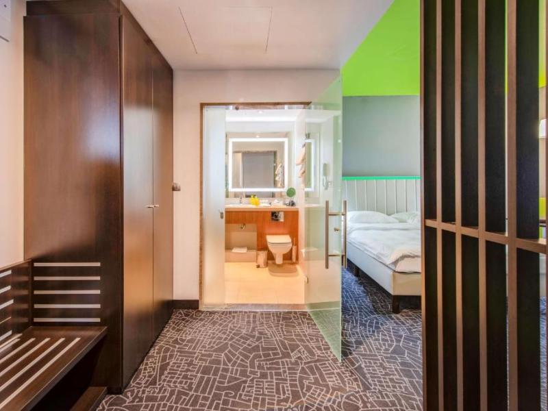 Cosmos Saint-Petersburg Pulkovo Airport Hotel, a member of Radisson Individuals