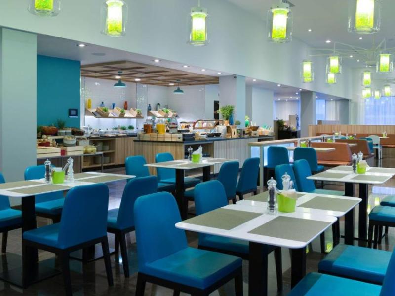 Cosmos Saint-Petersburg Pulkovo Airport Hotel, a member of Radisson Individuals