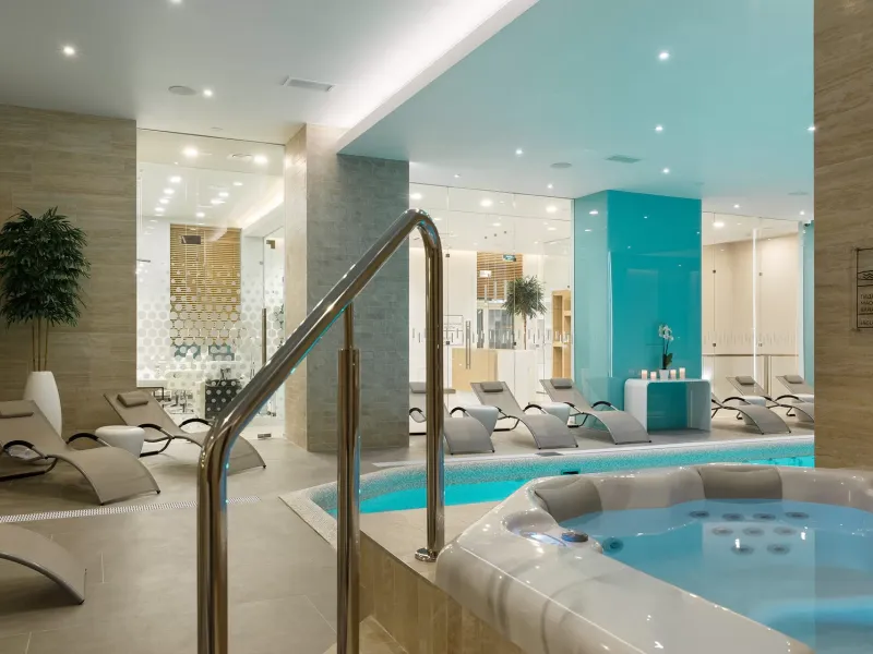 Первая Линия. Health Care Resort