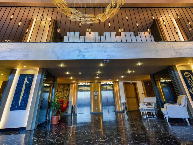 Kuhla Boutique Suite