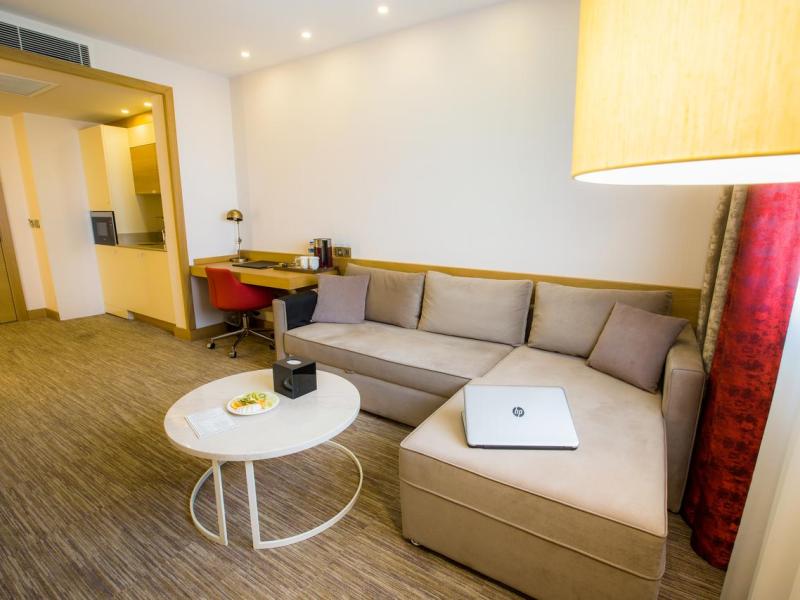 Kuhla Boutique Suite