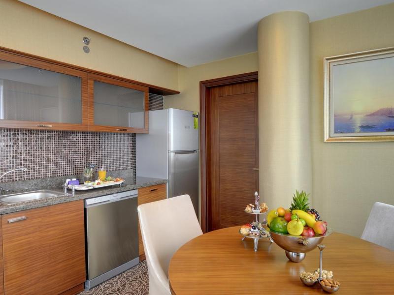 New Park Hotel