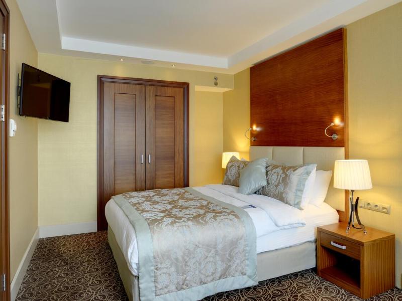 New Park Hotel