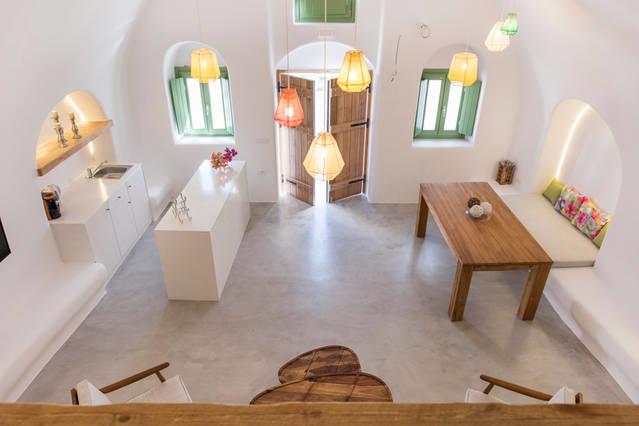 Ayoba Santorini