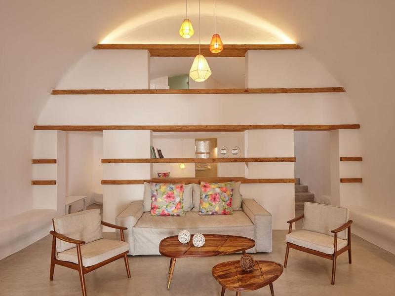 Ayoba Santorini