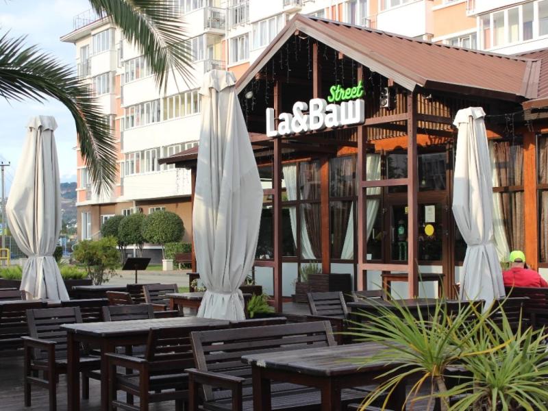 Бархатные Сезоны (Спортивный квартал)