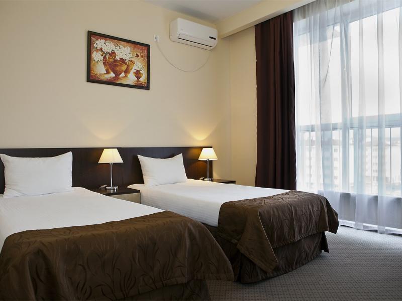 Бархатные Сезоны (Спортивный квартал)