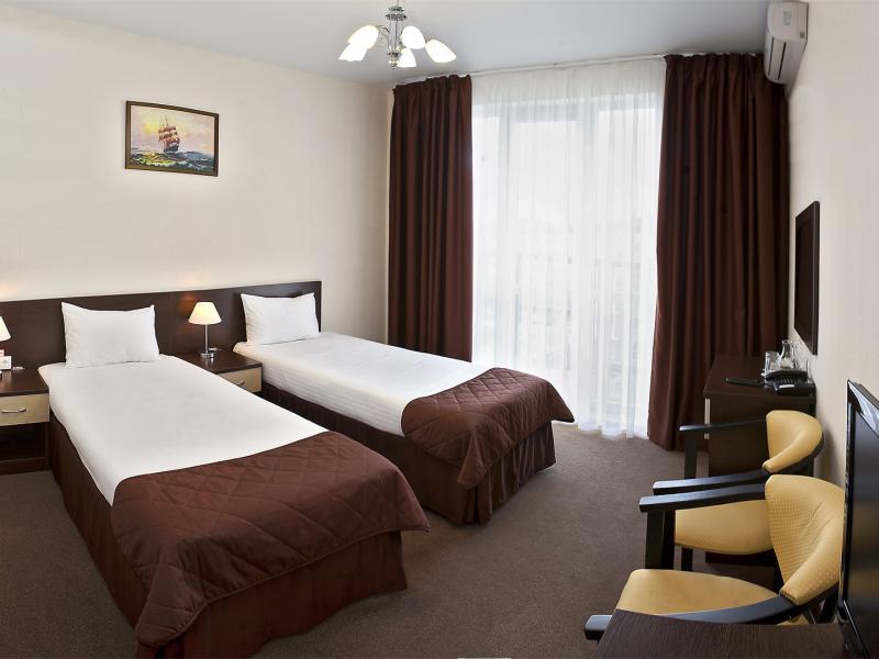 Бархатные Сезоны (Спортивный квартал)