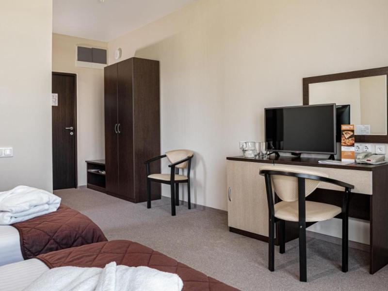 Бархатные Сезоны (Семейный квартал)