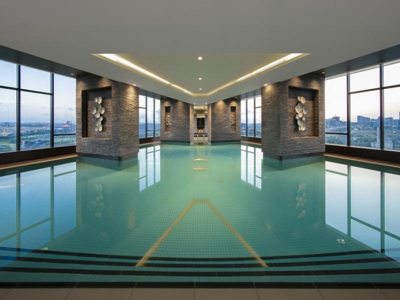 Centro Westside by Rotana