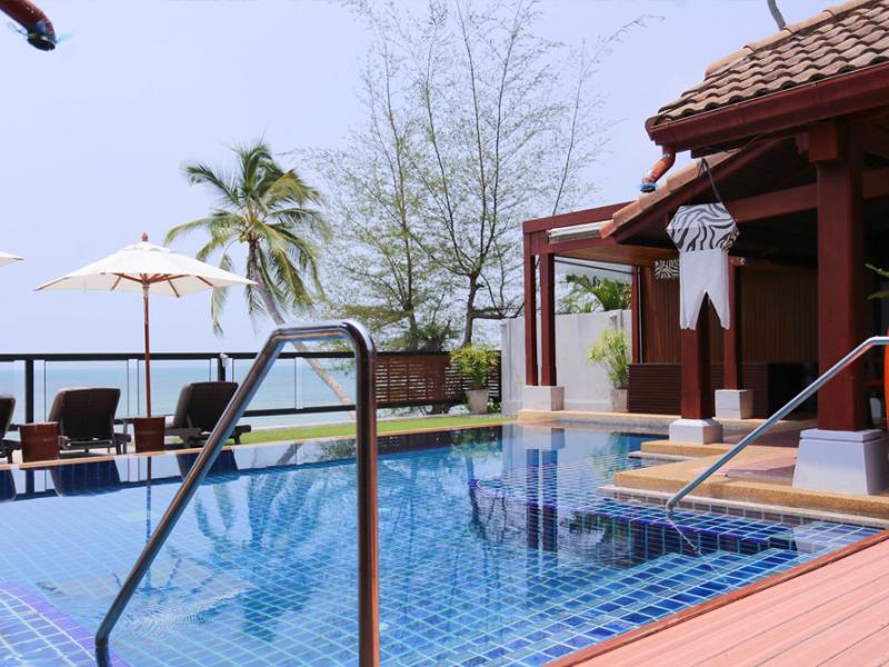 Pao Jin Poon Beach Front Villa