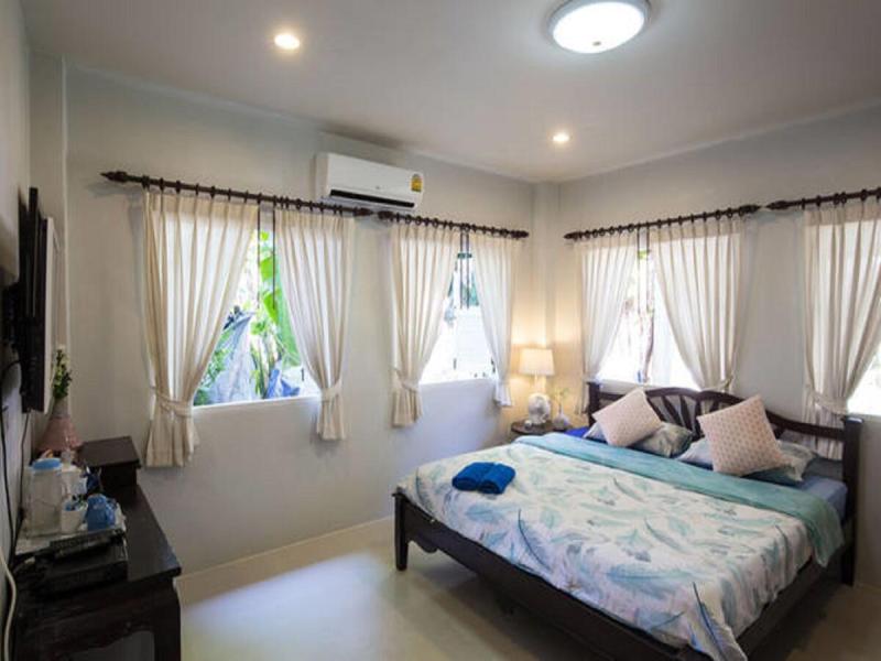 Banyan House Samui Bed And Breakfast