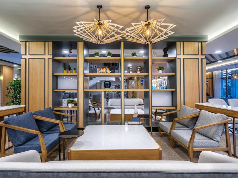 Diamond Deluxe Hotel & Spa