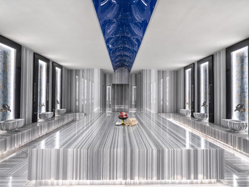 Diamond Deluxe Hotel & Spa