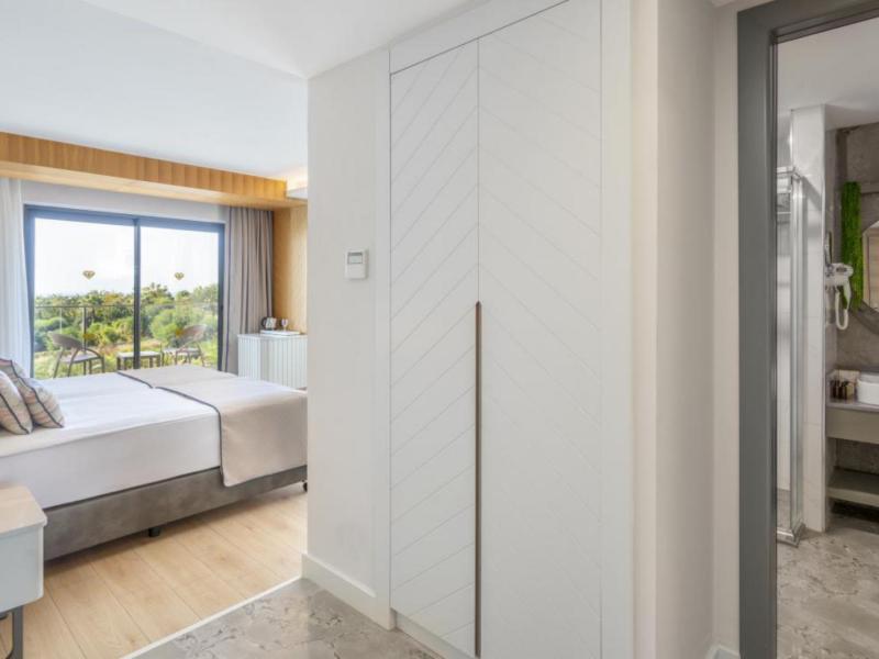 Diamond Deluxe Hotel & Spa