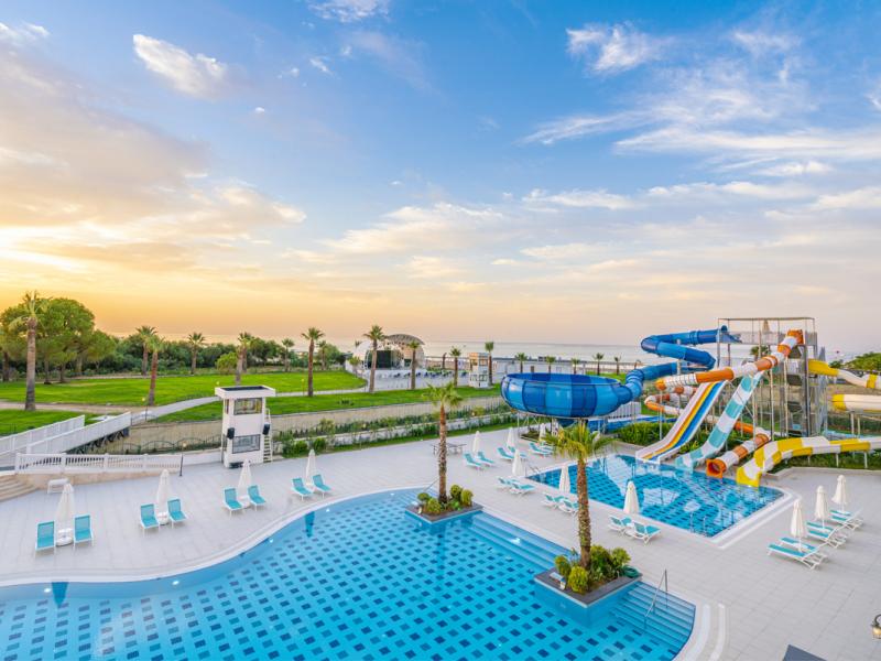 Diamond Deluxe Hotel & Spa