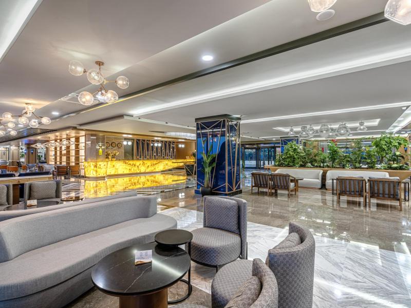 Diamond Deluxe Hotel & Spa