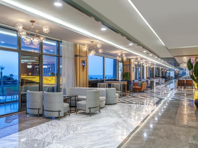 Diamond Deluxe Hotel & Spa