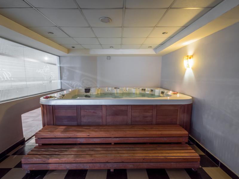 Sunny Days Resort, Spa & Aqua Park