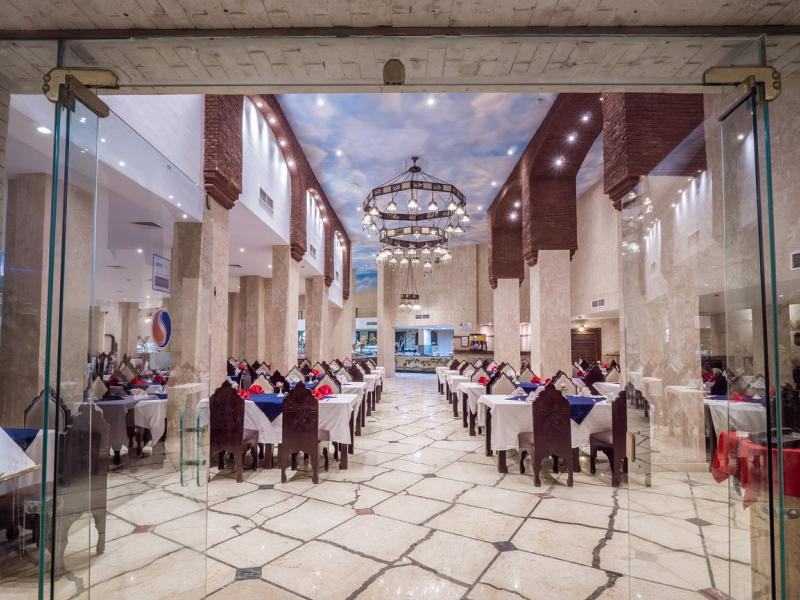 Sunny Days Resort, Spa & Aqua Park