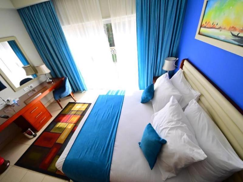 Parrotel Lagoon Waterpark Resort